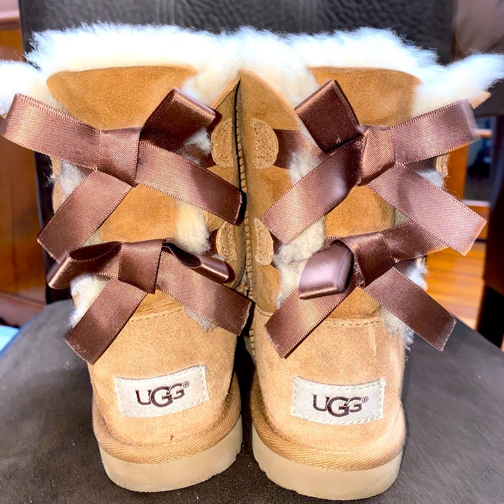Girls Ugg Boots - Chestnut Bailey Bow II
